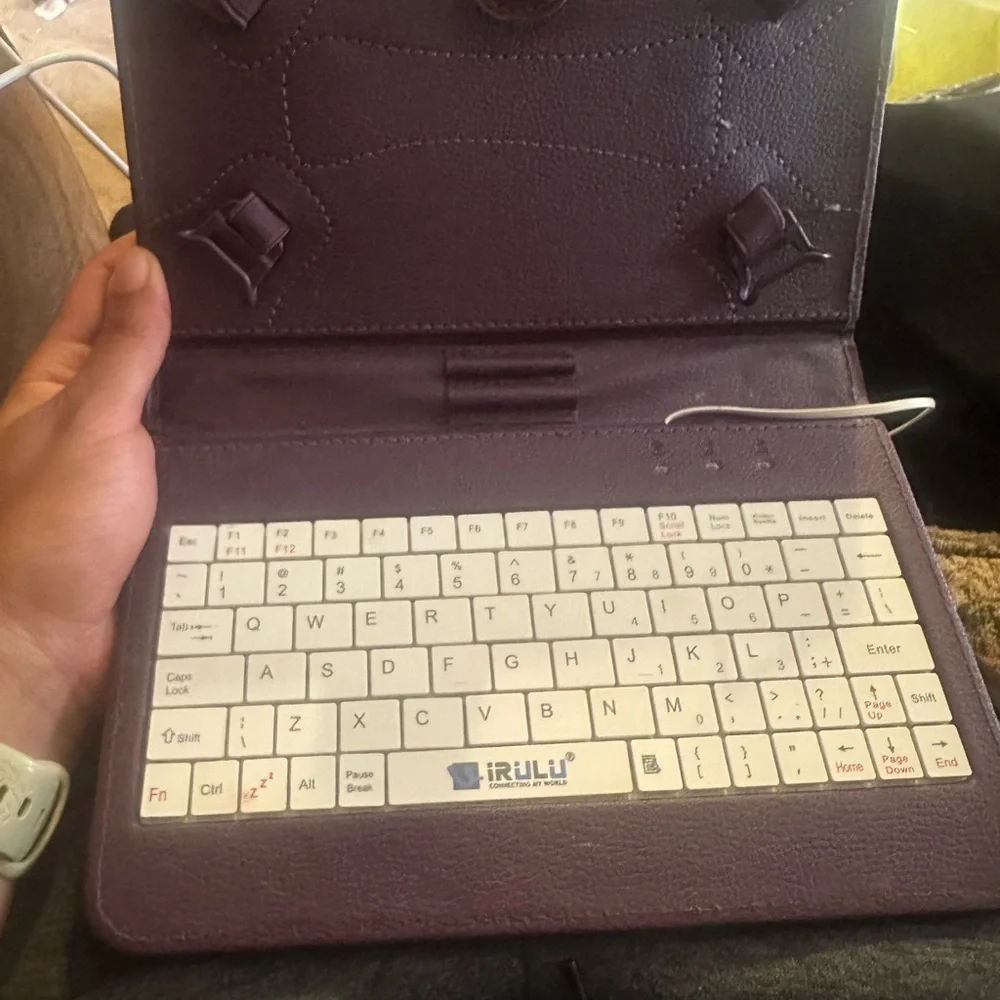 Ulu Purple Tablet Case with Keyboard